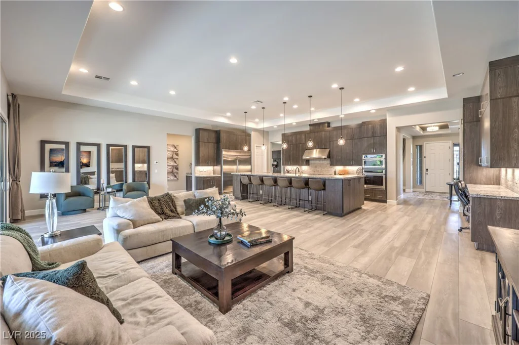 8445 Tenaya, Las Vegas, NV 89113
