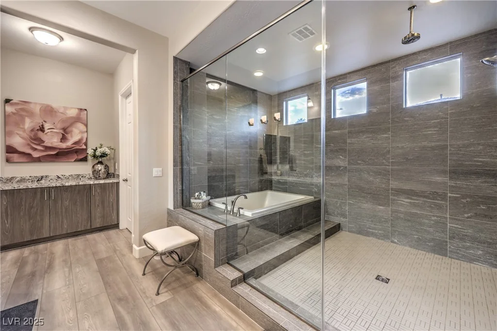 8445 Tenaya, Las Vegas, NV 89113