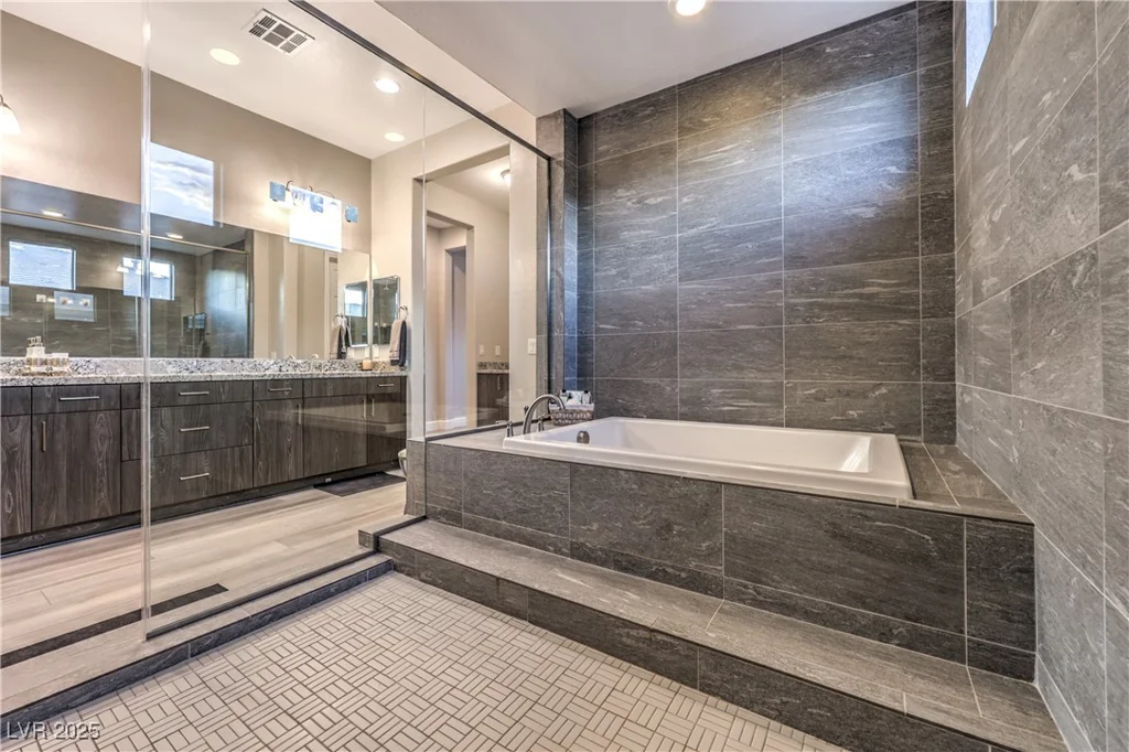 8445 Tenaya, Las Vegas, NV 89113