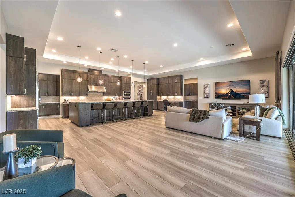 8445 Tenaya, Las Vegas, NV 89113