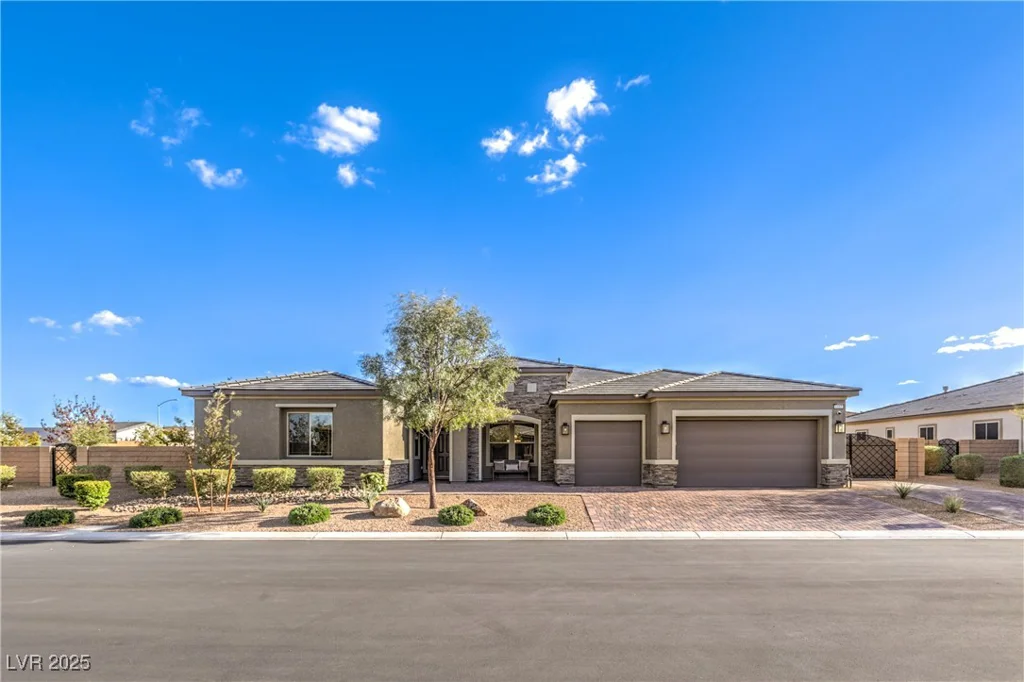 8445 Tenaya, Las Vegas, NV 89113