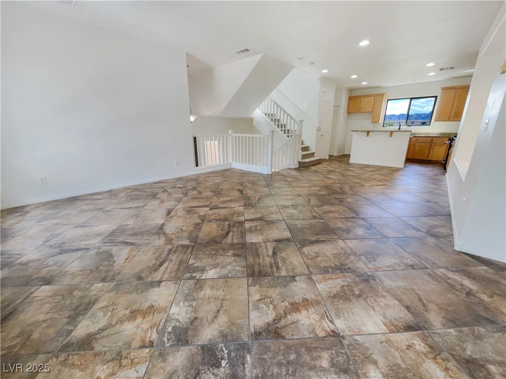 9267 Lapeer, Las Vegas, NV 89178