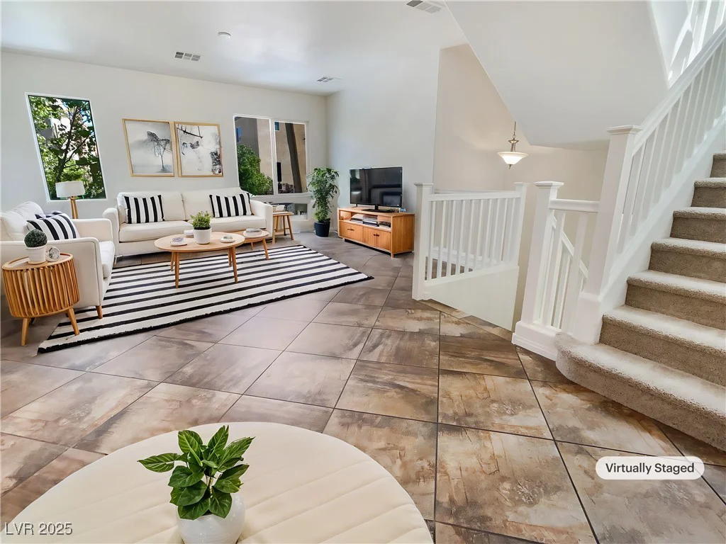 9267 Lapeer, Las Vegas, NV 89178