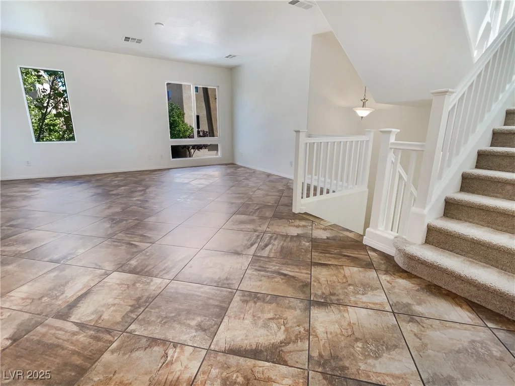 9267 Lapeer, Las Vegas, NV 89178
