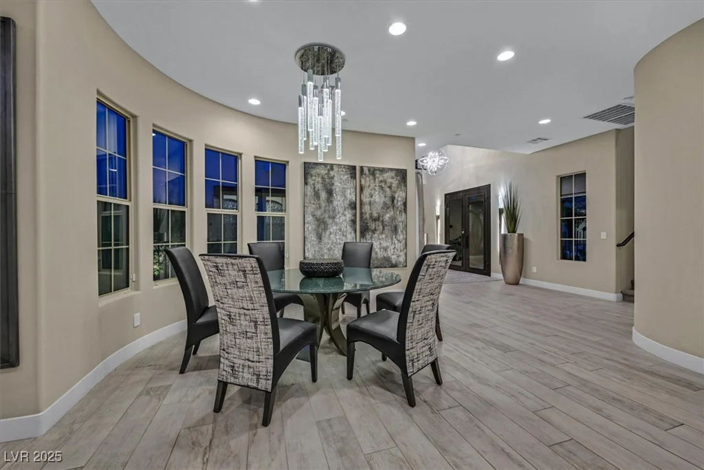 10 Olympia Outlook, Las Vegas, NV 89141