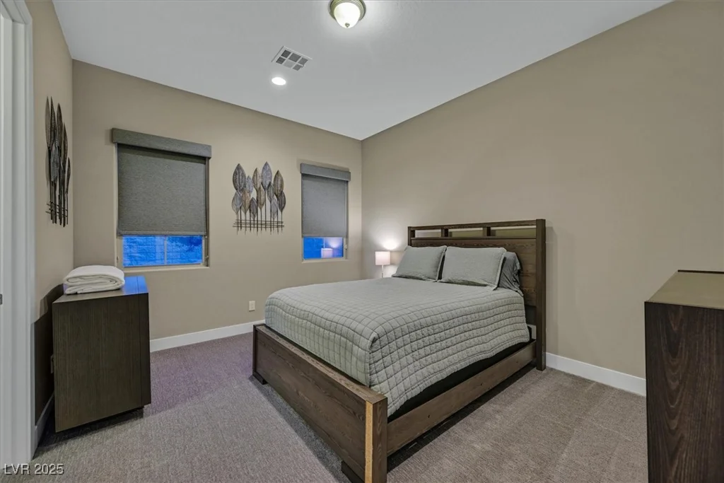 10 Olympia Outlook, Las Vegas, NV 89141
