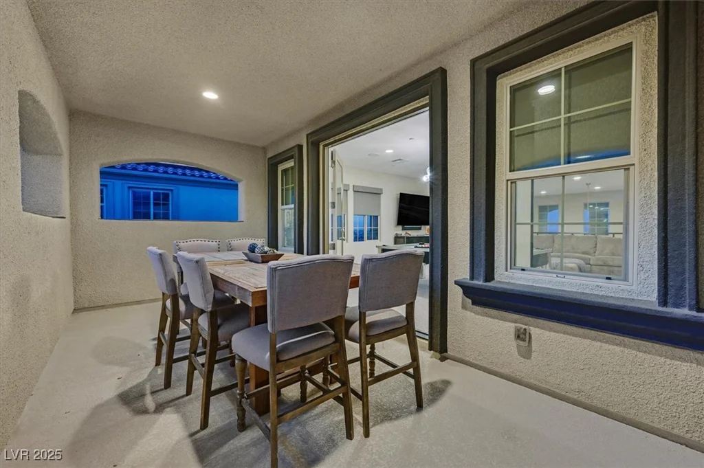 10 Olympia Outlook, Las Vegas, NV 89141