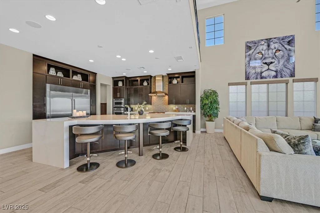 10 Olympia Outlook, Las Vegas, NV 89141