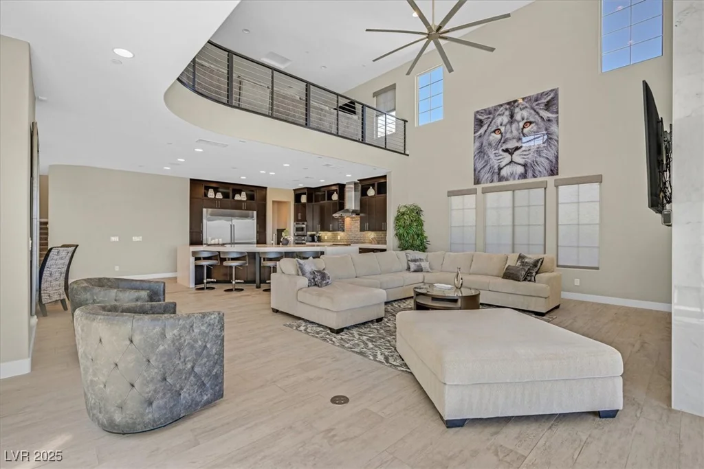 10 Olympia Outlook, Las Vegas, NV 89141