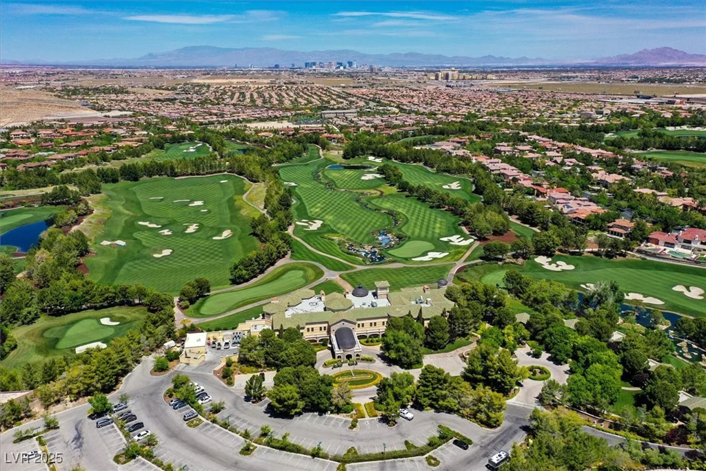 10 Olympia Outlook, Las Vegas, NV 89141