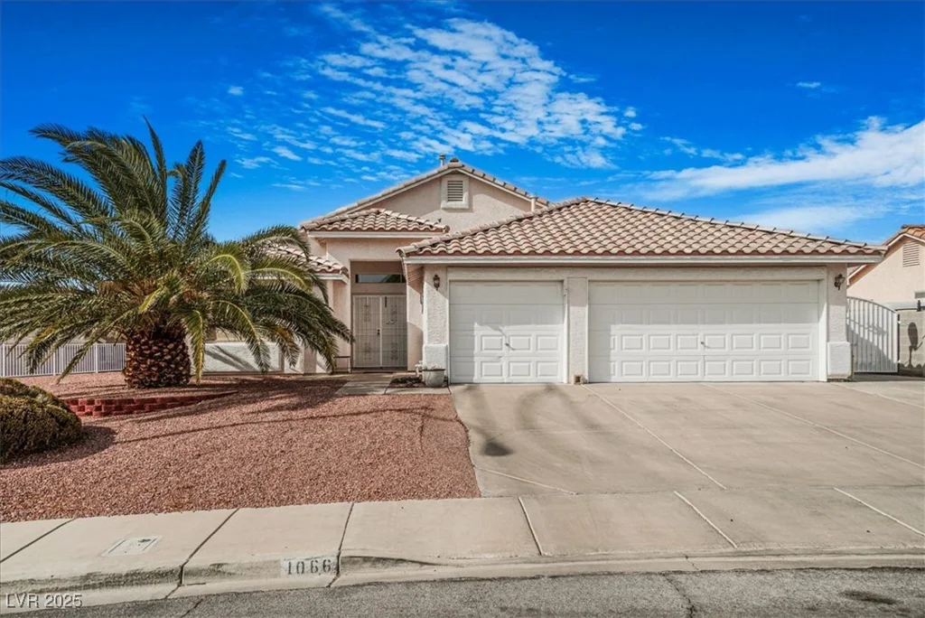 1066 Vanlier, Henderson, NV 89015