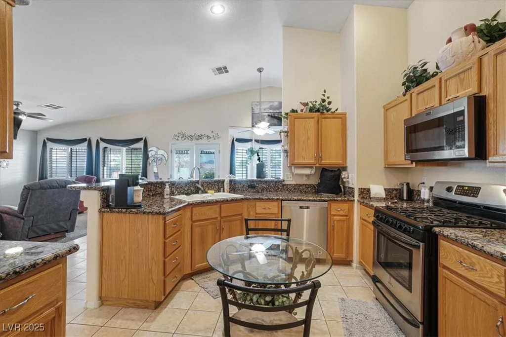 1066 Vanlier, Henderson, NV 89015