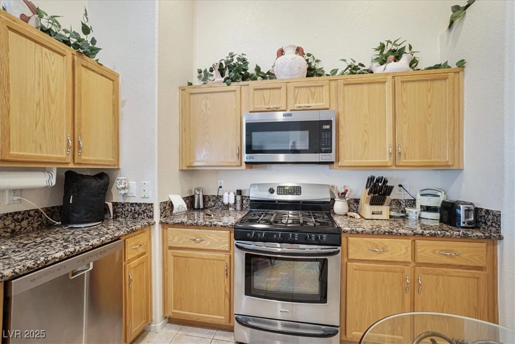 1066 Vanlier, Henderson, NV 89015