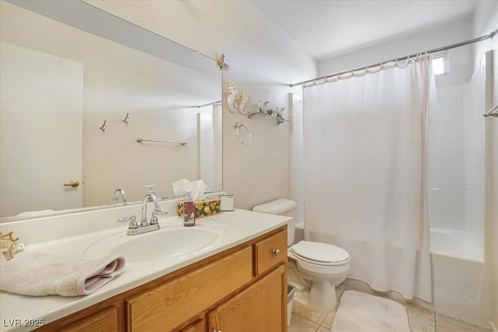 1066 Vanlier, Henderson, NV 89015