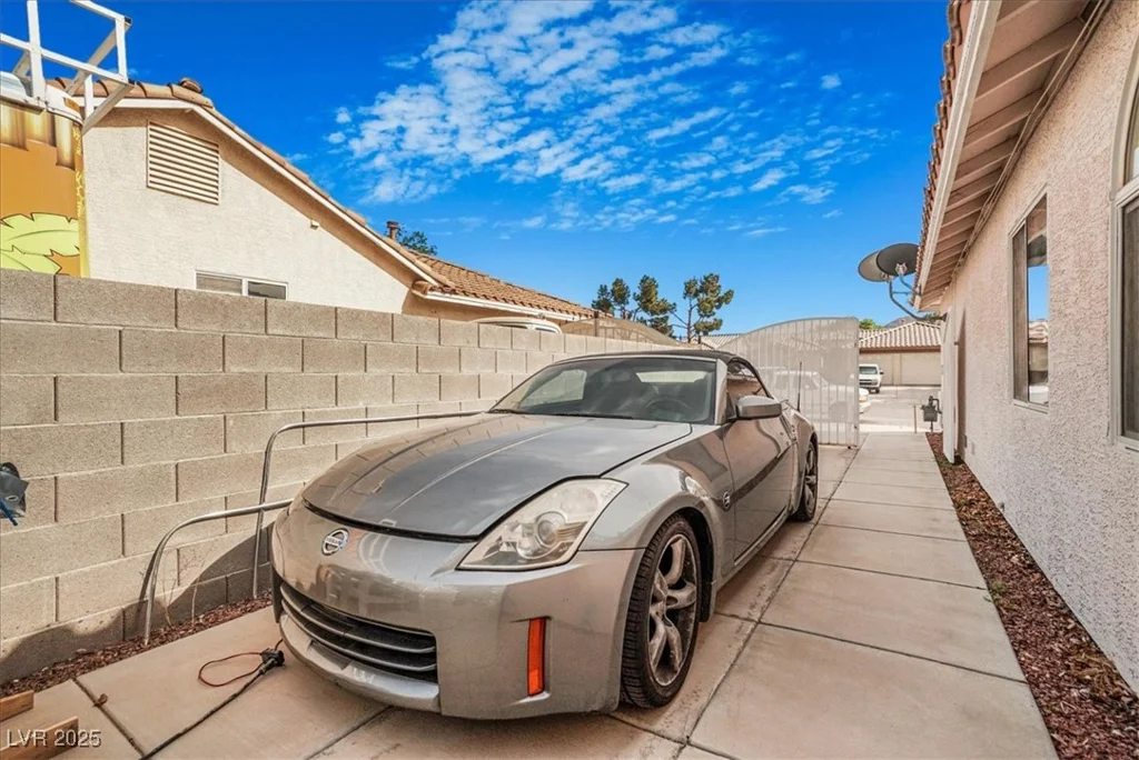 1066 Vanlier, Henderson, NV 89015