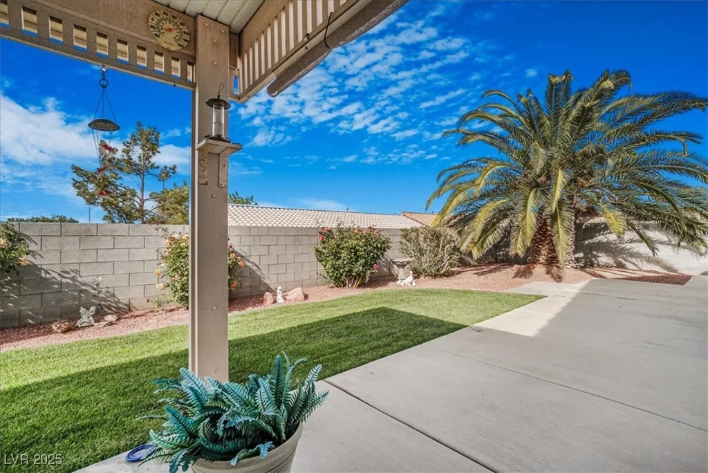1066 Vanlier, Henderson, NV 89015