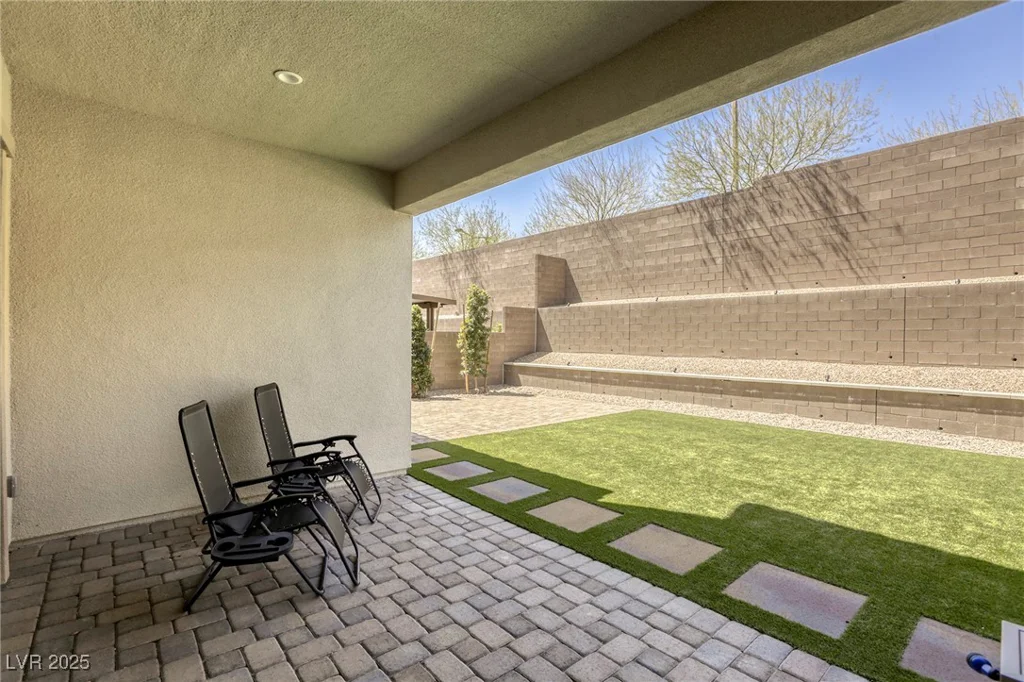 253 Malpaso, Las Vegas, NV 89138