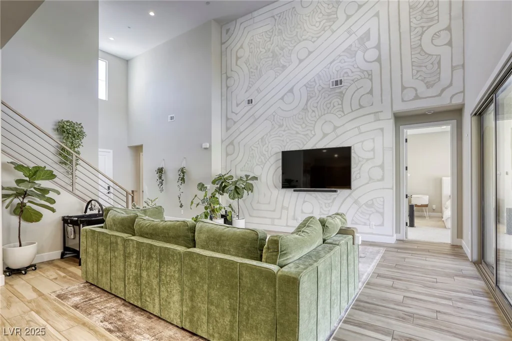 253 Malpaso, Las Vegas, NV 89138