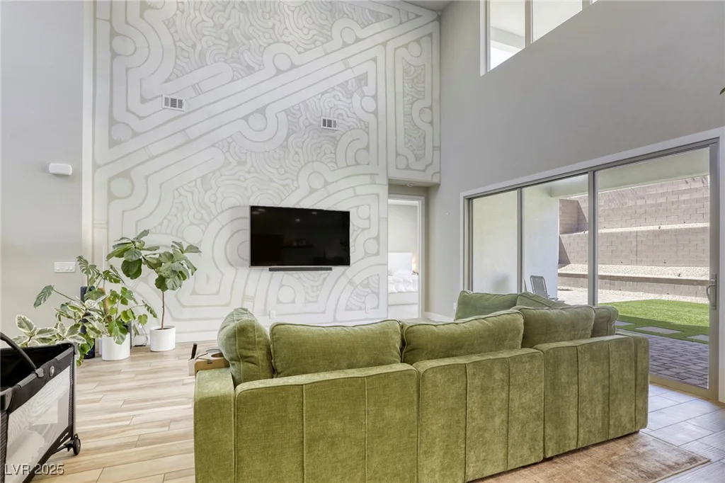 253 Malpaso, Las Vegas, NV 89138