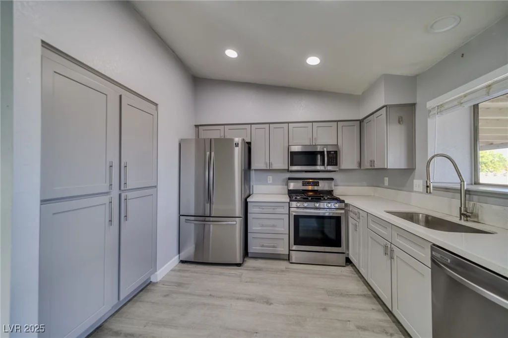 1695 Paloma, Laughlin, NV 89029