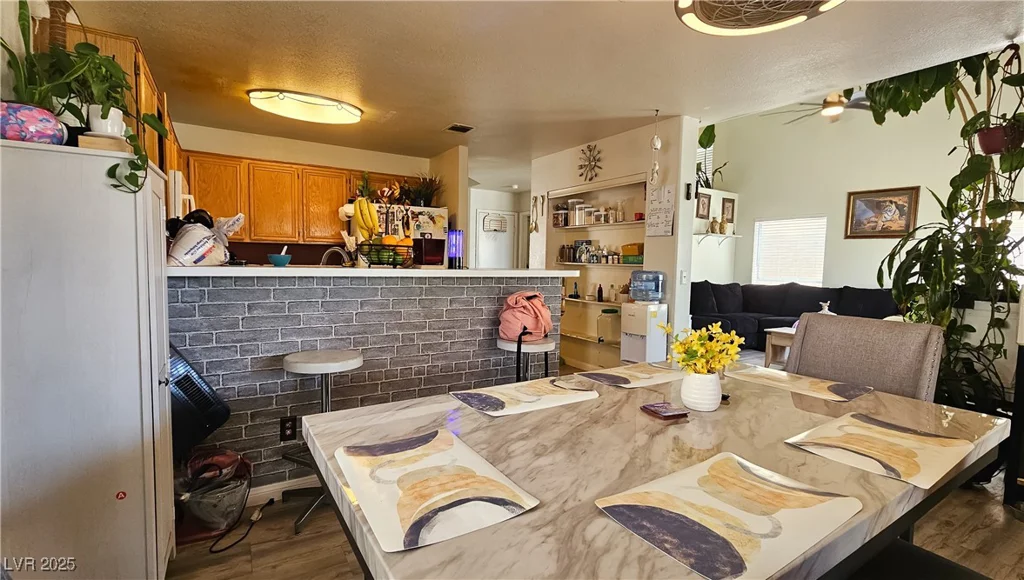 3871 Sir Bret, Las Vegas, NV 89104