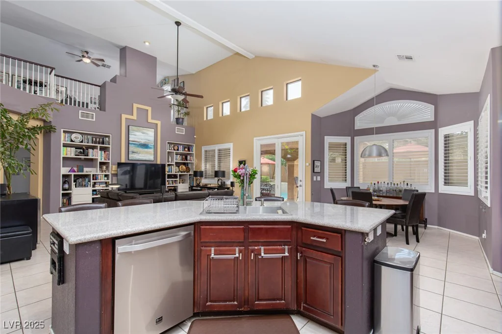 10325 Falls Church, Las Vegas, NV 89144