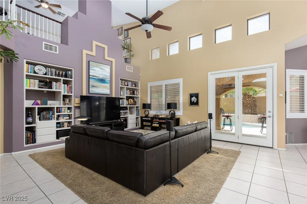 10325 Falls Church, Las Vegas, NV 89144