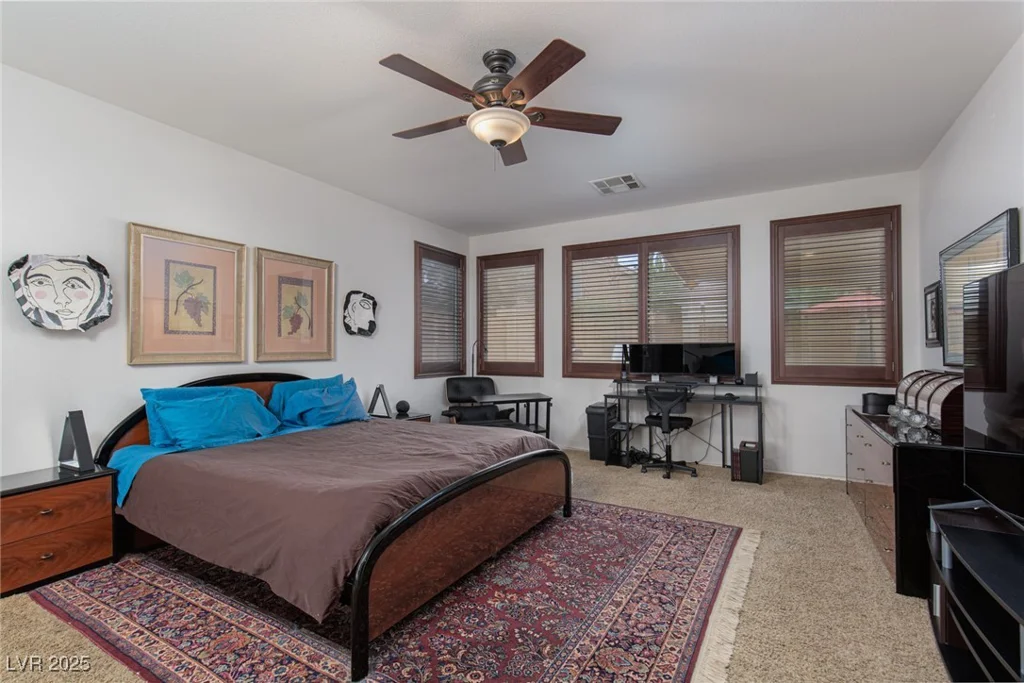 10325 Falls Church, Las Vegas, NV 89144
