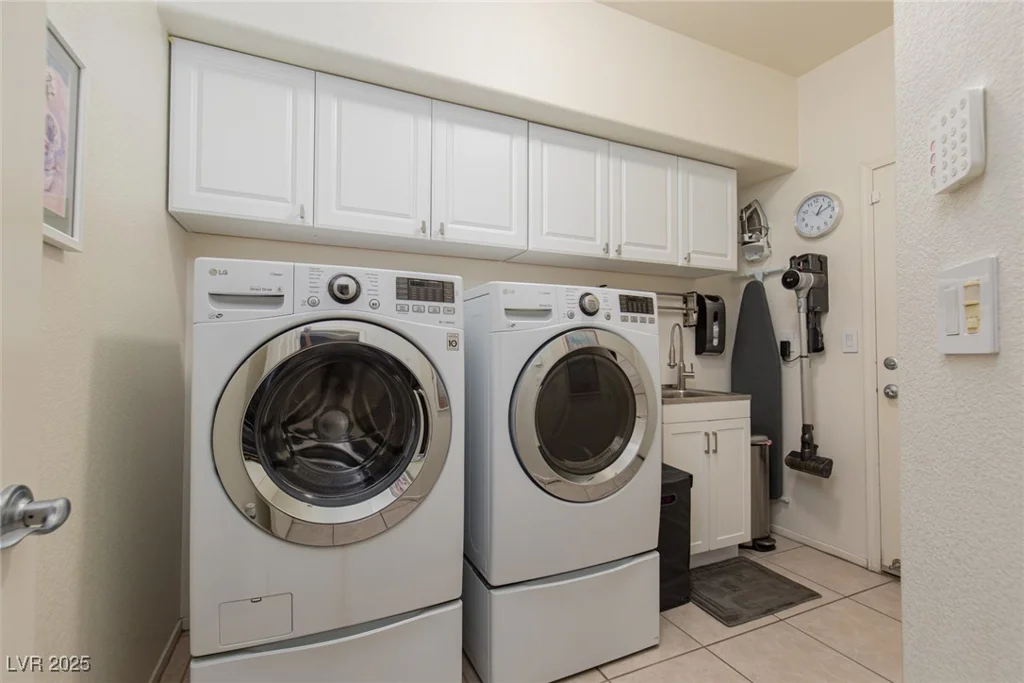 10325 Falls Church, Las Vegas, NV 89144
