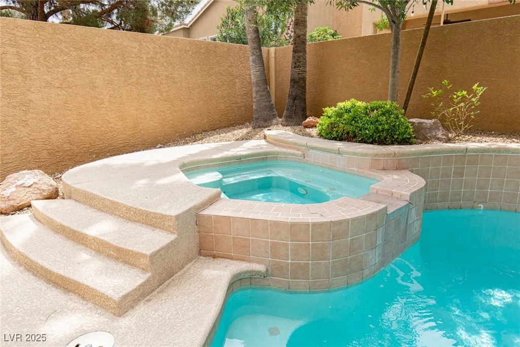 10325 Falls Church, Las Vegas, NV 89144