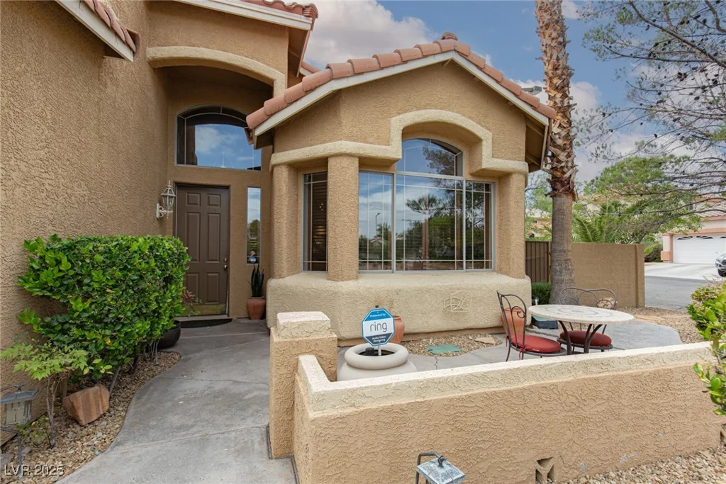 10325 Falls Church, Las Vegas, NV 89144