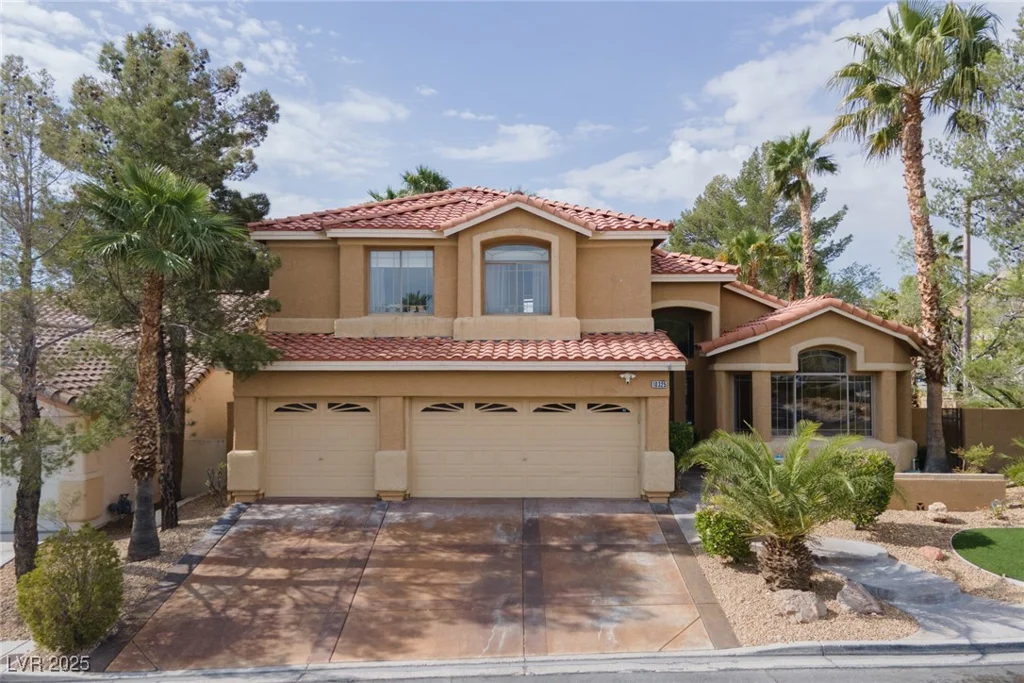 10325 Falls Church, Las Vegas, NV 89144