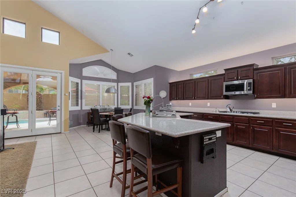 10325 Falls Church, Las Vegas, NV 89144
