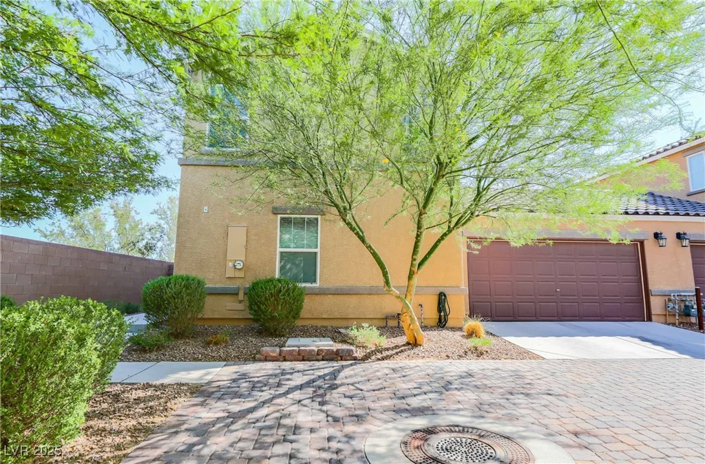 1035 Spotted Saddle, Henderson, NV 89015