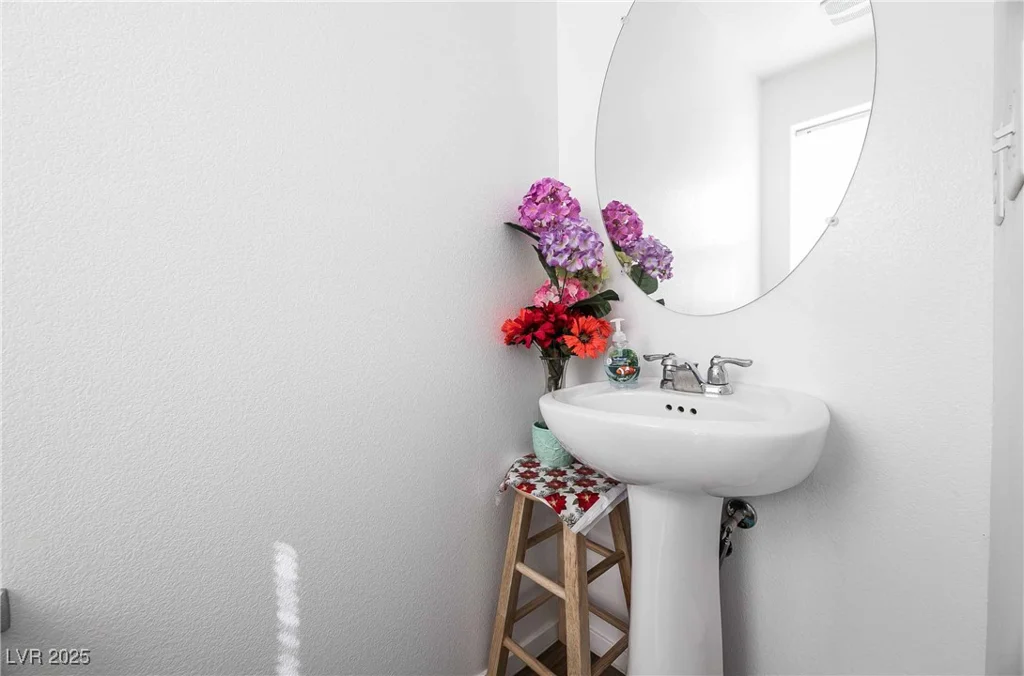 1035 Spotted Saddle, Henderson, NV 89015