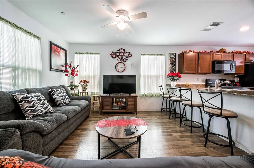 1035 Spotted Saddle, Henderson, NV 89015