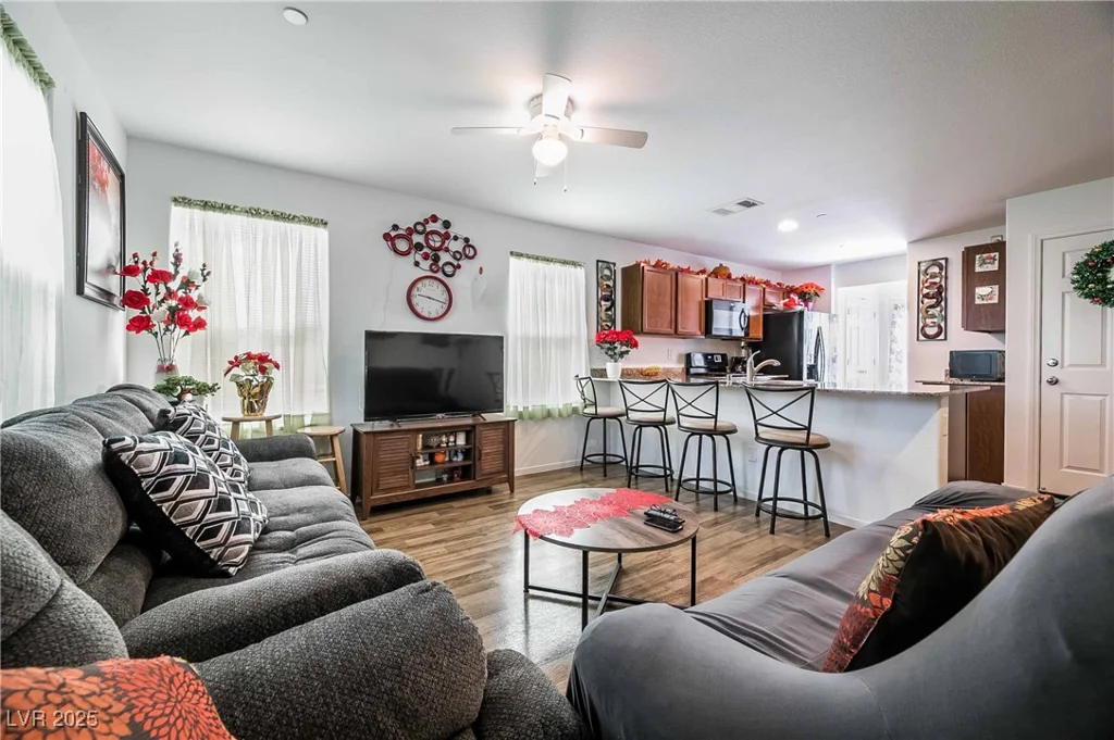 1035 Spotted Saddle, Henderson, NV 89015