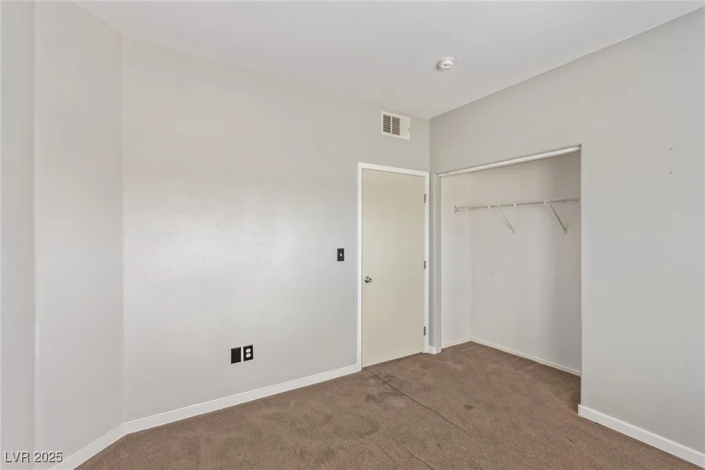 8250 Grand Canyon, Las Vegas, NV 89166