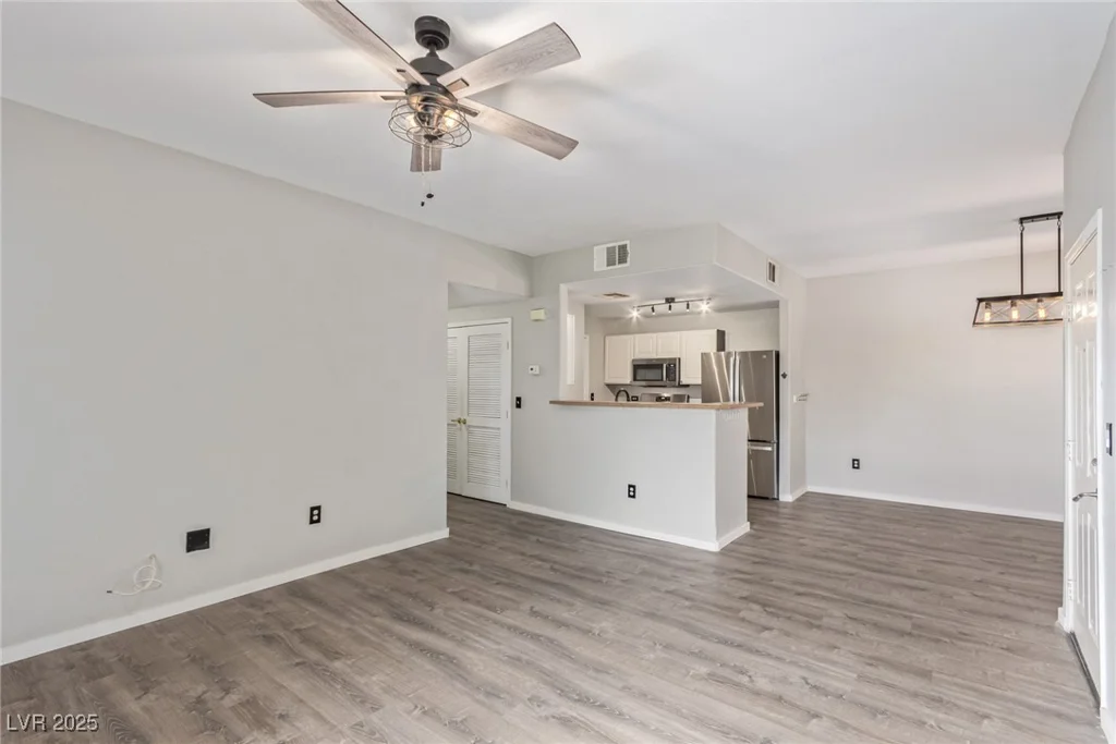 8250 Grand Canyon, Las Vegas, NV 89166