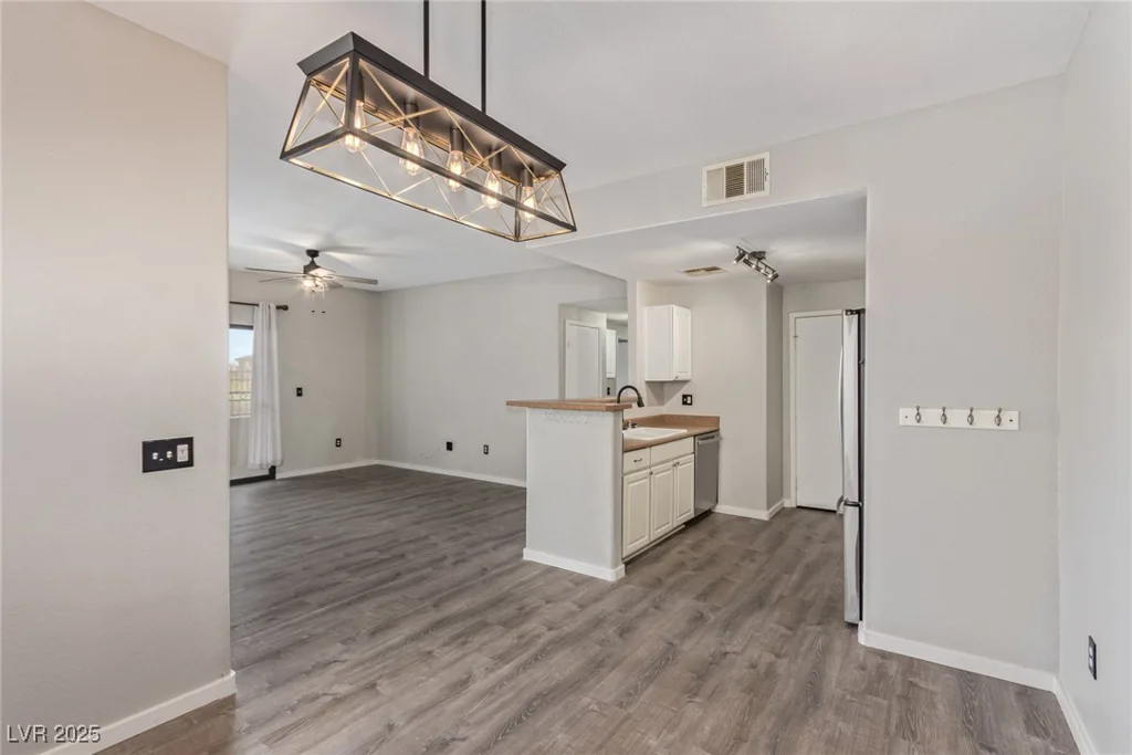 8250 Grand Canyon, Las Vegas, NV 89166