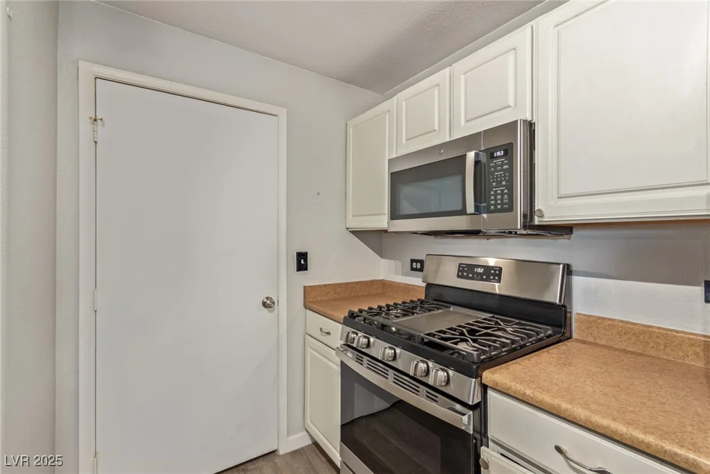 8250 Grand Canyon, Las Vegas, NV 89166