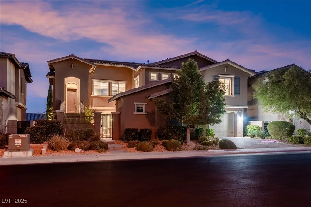 12249 Catanzaro, Las Vegas, NV 89138