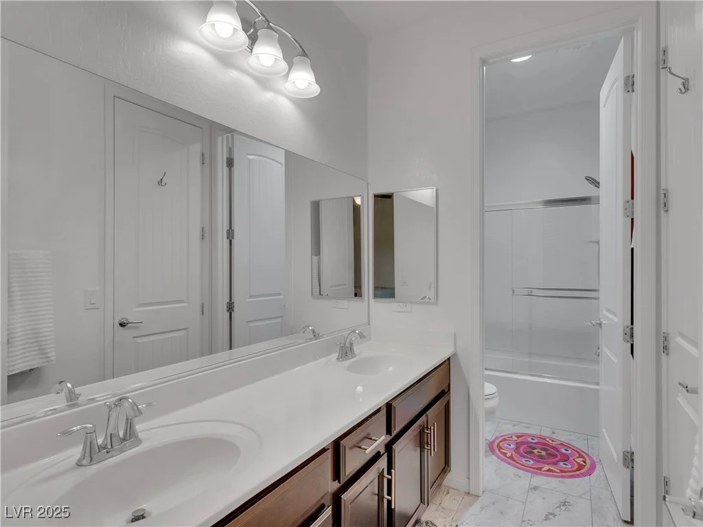 12249 Catanzaro, Las Vegas, NV 89138