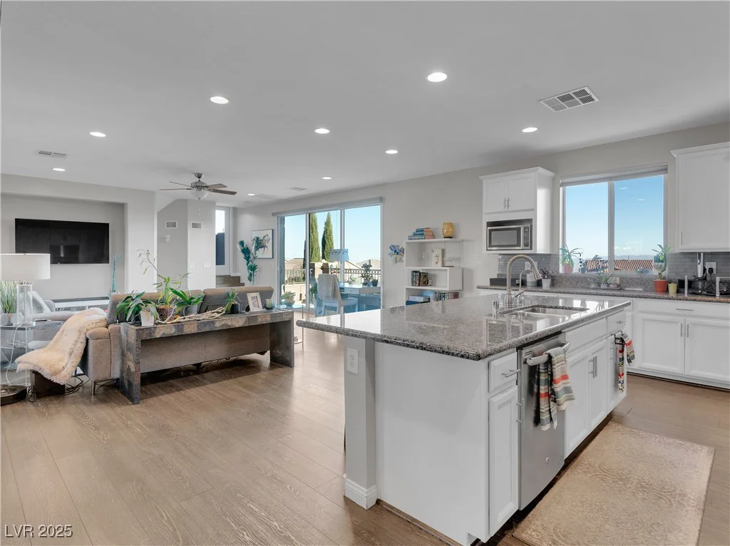12249 Catanzaro, Las Vegas, NV 89138