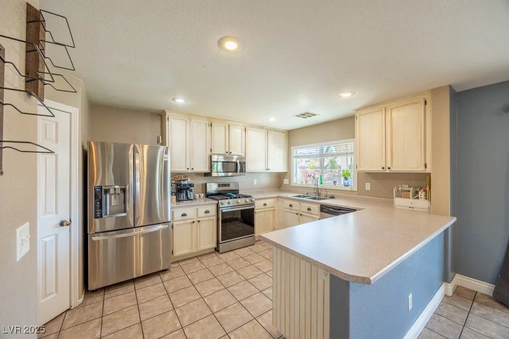 5031 Naff Ridge, Las Vegas, NV 89131