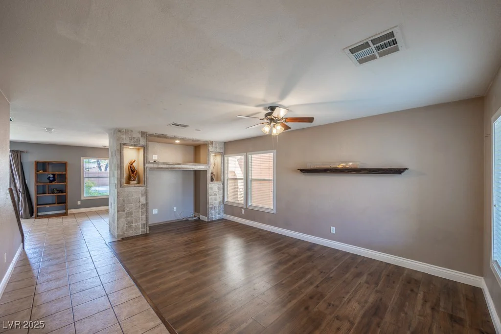5031 Naff Ridge, Las Vegas, NV 89131