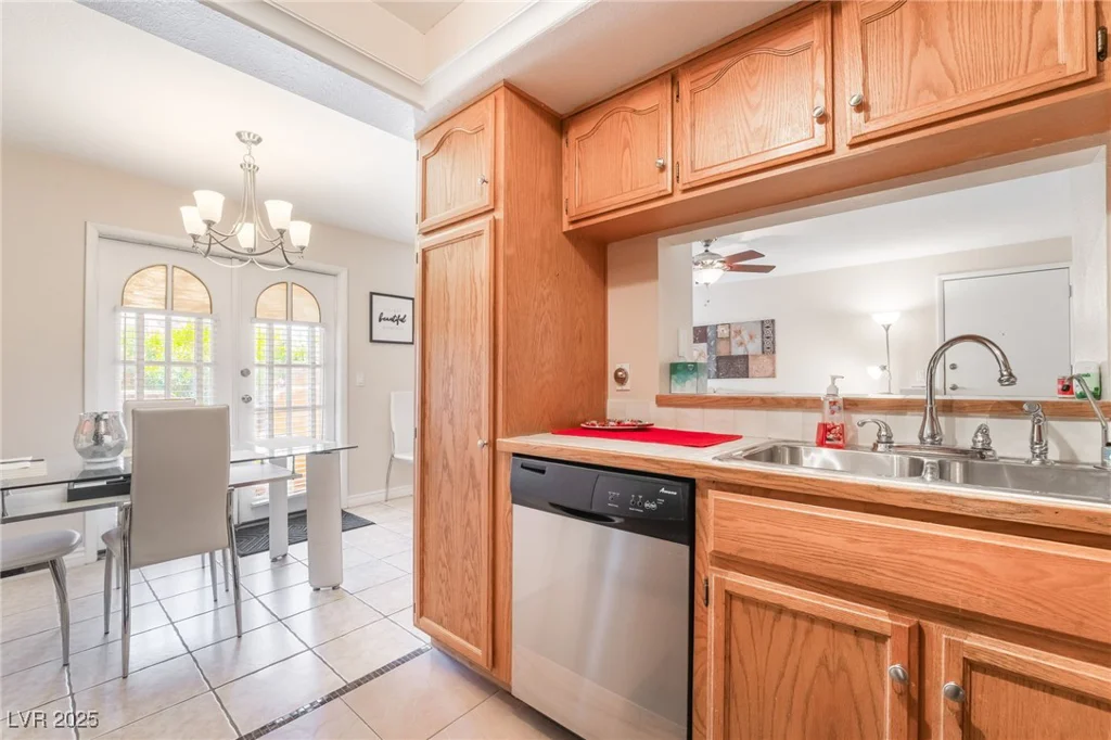 4097 Nook, Las Vegas, NV 89103