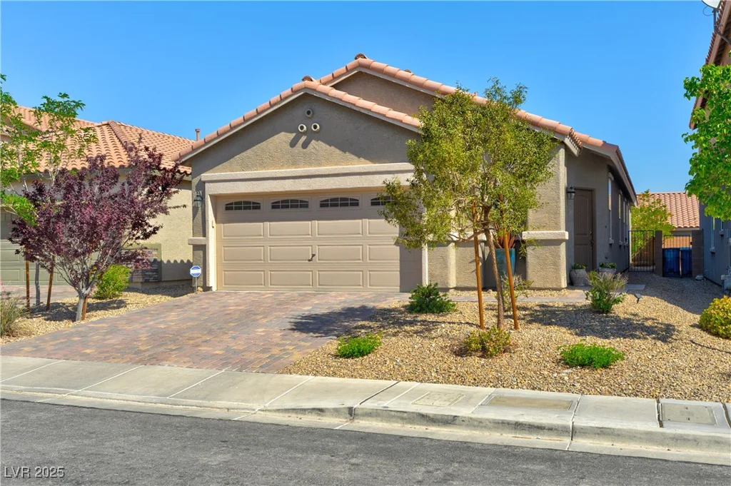 8036 Literature, Las Vegas, NV 89113