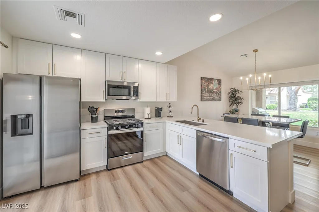8513 Glenmount, Las Vegas, NV 89134