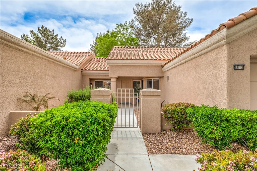 8513 Glenmount, Las Vegas, NV 89134